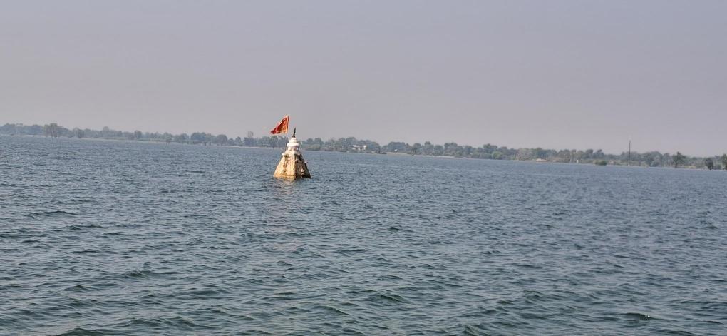 Historically and religiously significant Gurudattatrey temple complex submerged in village Chikhald, in Madhya Pradesh, Photo credit_ Nandini Oza