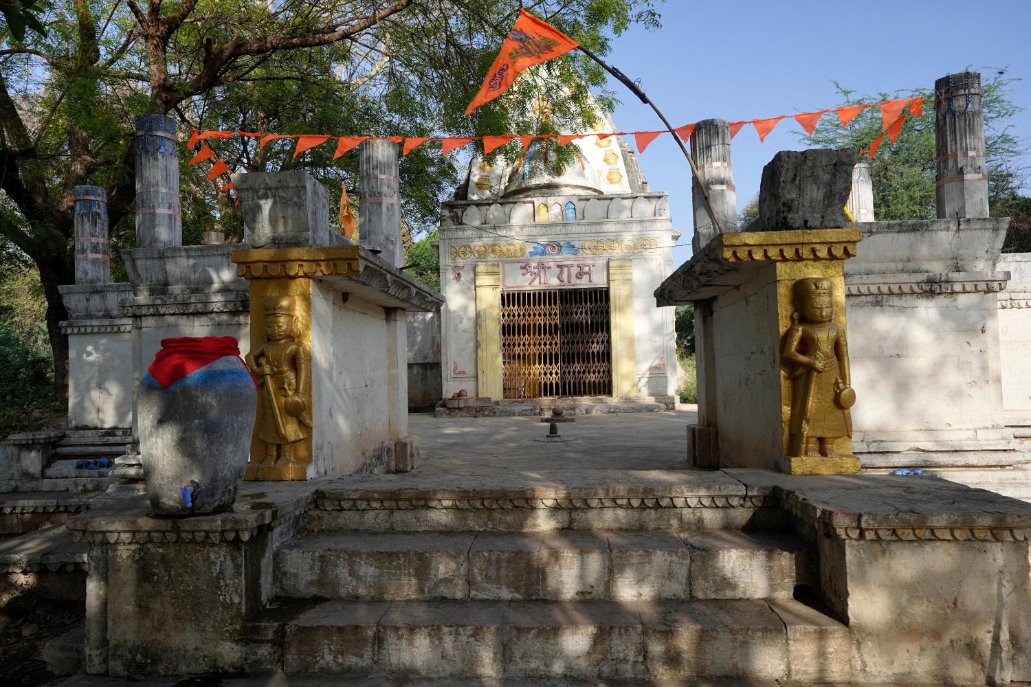 Ram temple in Village Gangli in Madhya Pradesh that submerges partially in the Sardar Sarovar Dam waters, Photo credit_ Rohit Jain for Oral History Narmada(4)