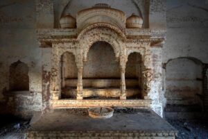 Remnants of resurfaced Jain Derasar_ temple from Sardar Sarovar Dam waters in Nisarpur village, Madhya Pradesh, Photo credit_ Rohit Jain for Oral History Narmada(2)