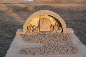 Resurfaced remains of deity Teja Ji Maharaj from Sardar Sarovar Dam waters that receded in village Nisarpur, Madhya Pradesh, Photo Credit_ Rohit Jain for Oral History Narmada
